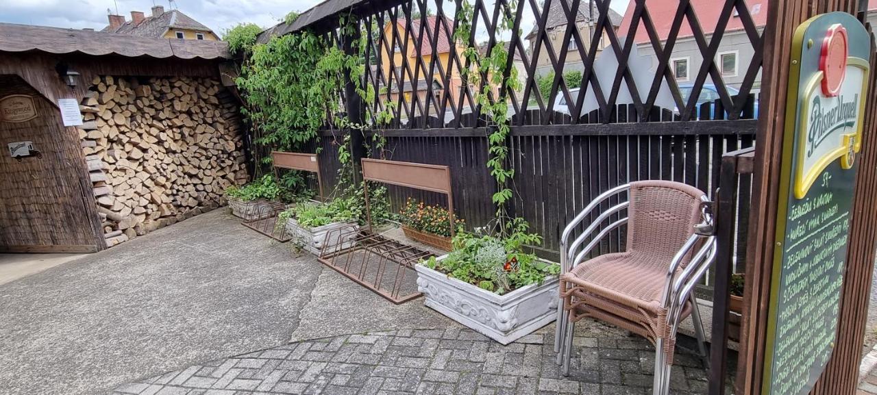 Restaurant & Pension Liebenstein Libá Zewnętrze zdjęcie